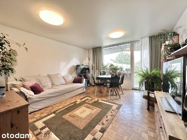 57 m | 3 pokoje z osobną kuchnią | balkon