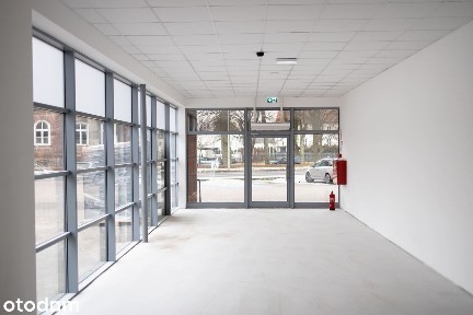 Atrakcyjny lokal usługowy przy markecie Dino (124m2)