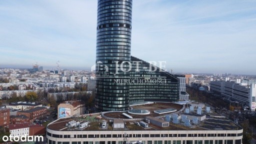 Powierzchnia 300m² Skytower - Fitout pod Ciebie