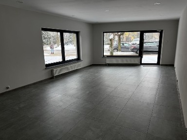 Wynajmę lokal handlowo-usługowy w centrum Łasku