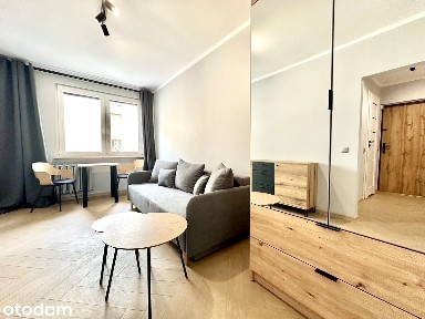 2 pokoje / pierwszy lokator / balkon/ Emilii Plate