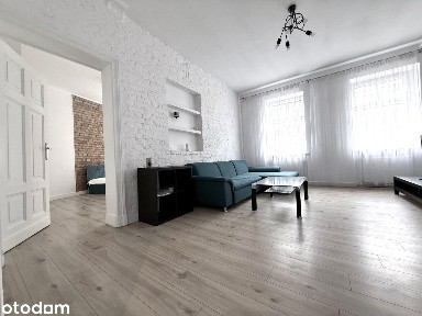 Przestronne, klimatyczne mieszkanie w kamienicy