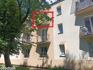 Przestronne M-3 w centrum Poręby, balkon