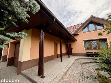 Dom jednorodzinny 210,99 m² z fotowoltaika