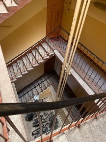 2piętro, 2 pokoje, balkon, do remontu