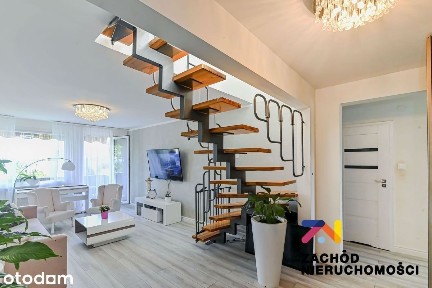 Dwupoziomowe 3 pok. mieszkanie przy