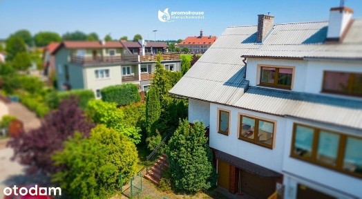 Przestronny dom j z dużym ogrodem i garażem