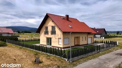 Nowy dom położony blisko Dzierżoniowa