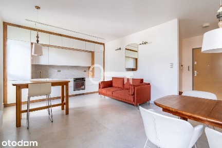 Nadmorski Dwór-elegancki apartament wśród zieleni