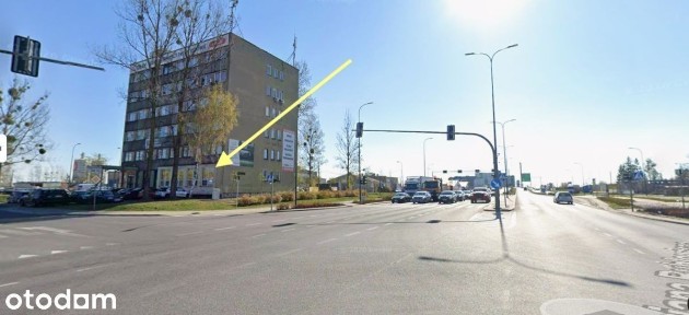 Lokal handlowo-usługowy na parterze