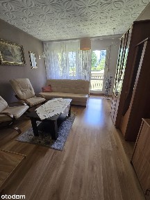 Jasne mieszkanie z balkonem w Katowicach. Parter. Piwnica. Osobne WC.