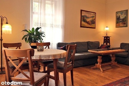 Kamienica inwestycyjna + parking 8 aut - centrum