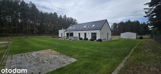 DOM NAD JEZIOREM NA DZIAŁCE 1,45 HA