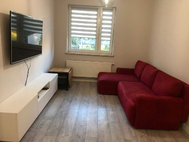 Wynajmę 2 pokojowe mieszkanie przy ul. Piłsudskiego 35 obok KAUFLANDU