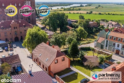 Dom przy Zamku w Gniewie| działka 1033 m²