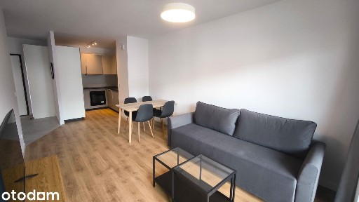 Ciche, przestronne 2-pokojowe mieszkanie,blisko do Centrum !