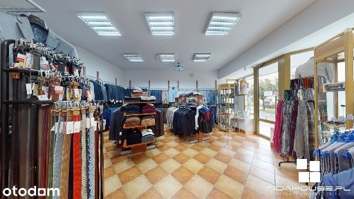 Lokal w Kołobrzegu, Duże witryny. Dobre sąsiedztwo