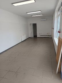Lokal handlowo-usługowy 35m
