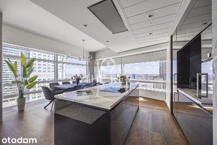 Luksusowy apartament Złota 44