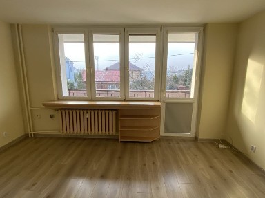 Wynajmę Kawalerkę 34m z balkonem Barwinek