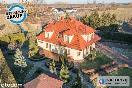 Hit! Dwa domy, działka 2400 m2, 800 m od plaży
