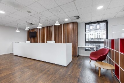 Wynajem biura w Katowicach: Prywatna 5-osobowa powierzchnia biurowa w prestiżowej lokalizacji Regus Wojewódzka.