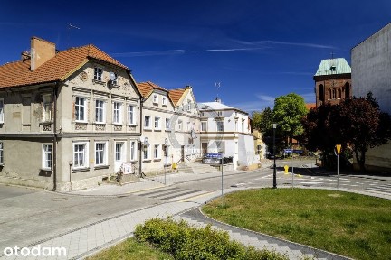 mieszkanie plus miejsce na lokal/salon/usługi