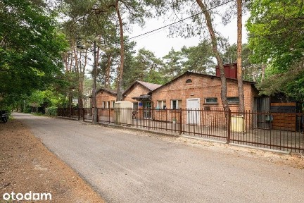 Przedszkole na pięknej, zadrzewionej działce.