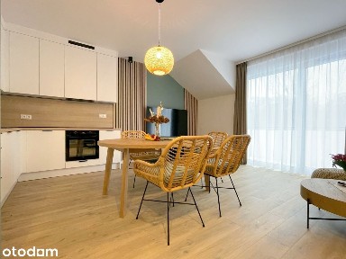 Wysoki Standard KLIMATYZACJA Winda Balkon M.Parkingowe Komórka Lok.