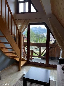 Apartament z basenem, tam gdzie dzieje się fabuła Urwiska Rem. Mroza;)