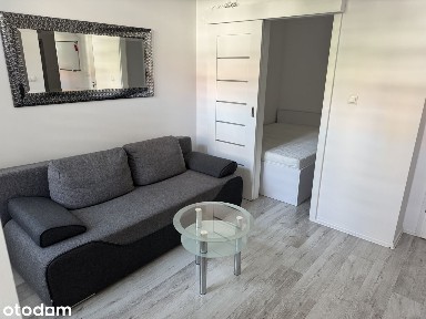 Przestronna 2 pokojowa kawalerka w centrum