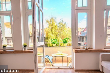 Piękny Budynek Duży Balkon Dwustronne Co Miejskie!
