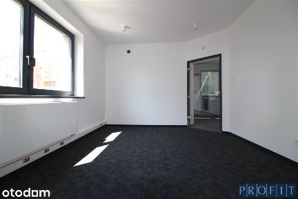 Budynek biurowy 270m², 10 pom. klima,parking