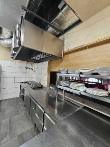 Gotowy lokal gastronomiczny [ prywatny duży ogródek, parking, wakacje czynszowe ]