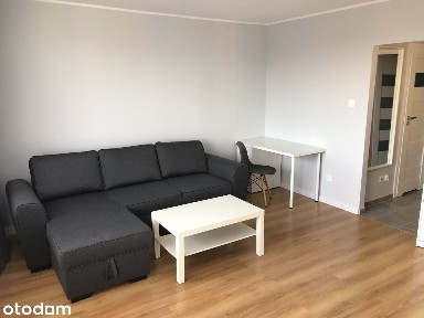 Atrakcyjna kawalerka w centrum z balkonem blisko Uniwersytetu