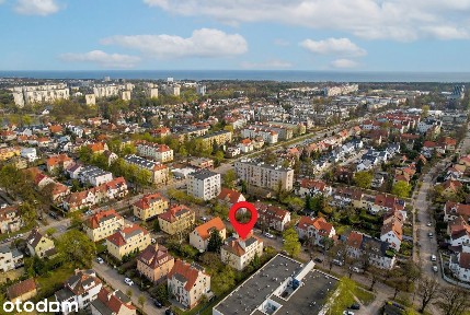 Dwupokojowe mieszkanie z oddzielną kuchnią w Gdańskiej Oliwie.