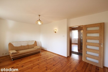 Mieszkanie 2 pokojowe, oddzielna kuchnia, piwnica, balkon