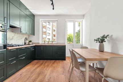 PLAC PIŁSUDSKIEGO 12 | 3-pokojowe mieszkanie z garażem - świeżo po remoncie