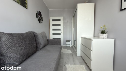 3 pokoje na pierwszym piętrze z balkonem/ Piastów