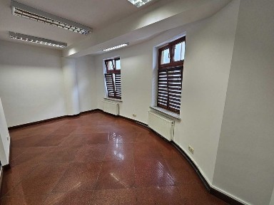 Lokal biurowy do wynajęcia 1 Piętro - Centrum Kalisz