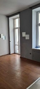 3 pok.+k. 73 m2 I p. Śródmieście, c.o. gazowe, umowa na czas nieokreślony - 60 tys. zł