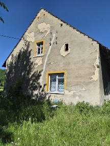 Dom do remontu piękna okolica