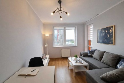 2 - pokojowe mieszkanie, Wrocław, ul. Jaracza 77