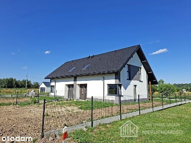 Nowy dom w zabudowie bliźniaczej Kłaj-Targowisko