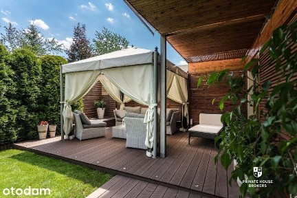 Apartament z pięknym ogrodem i kinem letnim