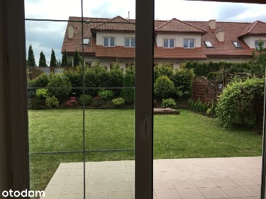 Straszyn skrajny szereg, wykończony, nieumeblowany