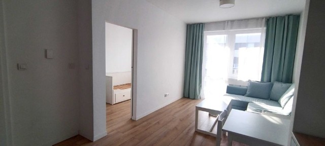 2 pokoje (32m²) z parkingiem; blisko Uniwesytetu Przyrodniczego; Podolany, ul. Druskienicka 2; Wolne