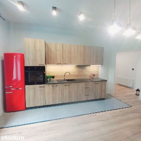 REYMONTA 5. Apartament niedaleko Uniwersytetu. Prywatny parking.