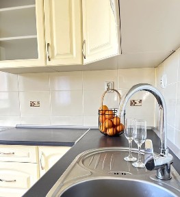 Przestronna kawalerka 40 m² na wynajem - Chełmek