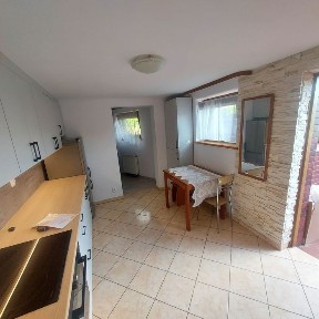 Wynajmę mieszkanie 42m² w domku